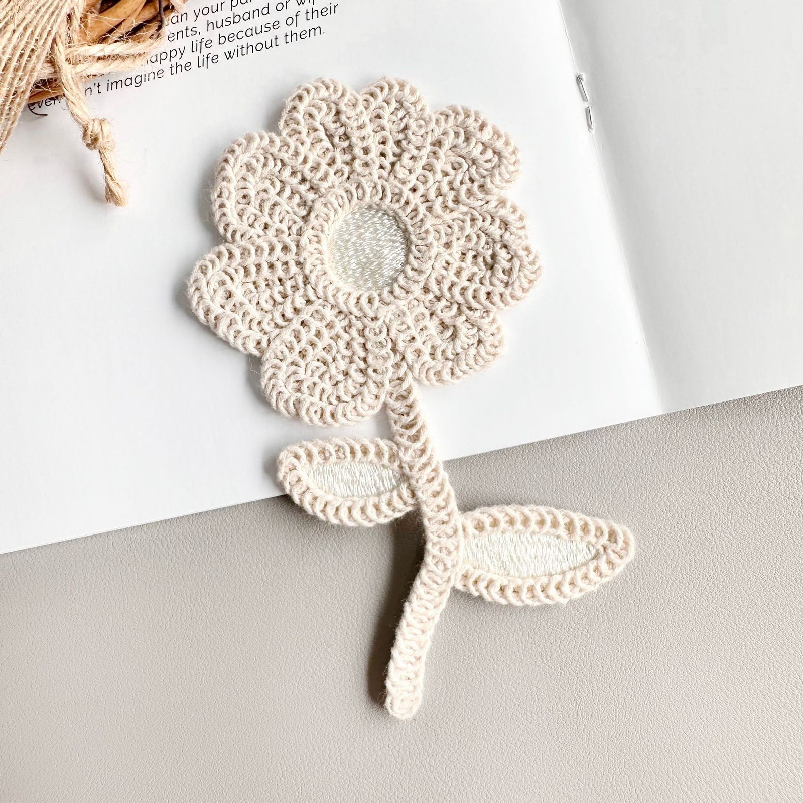 Crochet daisy flower lace applique handmade water soluble embroidery patch for wedding crafts
