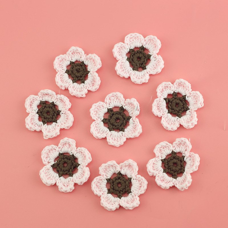 Set of white and brown crochet daisy flower appliques handmade cotton yarn embroidery patches for clothing decoration