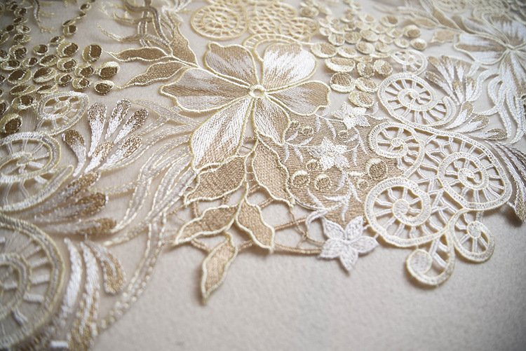 Multicolor Embroidered Lace Fabric by Yard – 1.35m Wide for Fashion & Craft - 图片 3