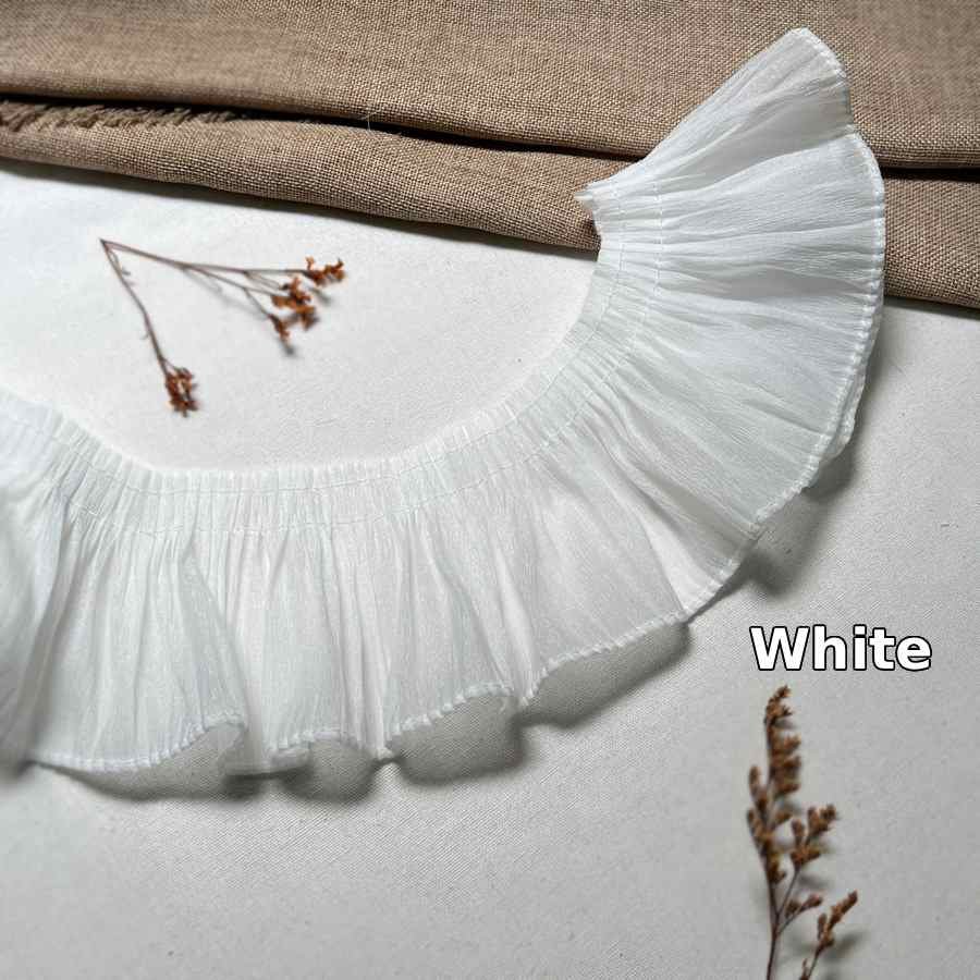 White pleated lace trim 10cm wide with ruffled hem for wedding dresses and skirts