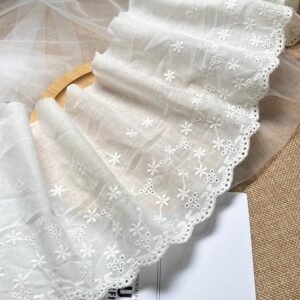 13.5cm cotton lace embroidery trim for DIY sewing, home décor, pillowcases, and curtains