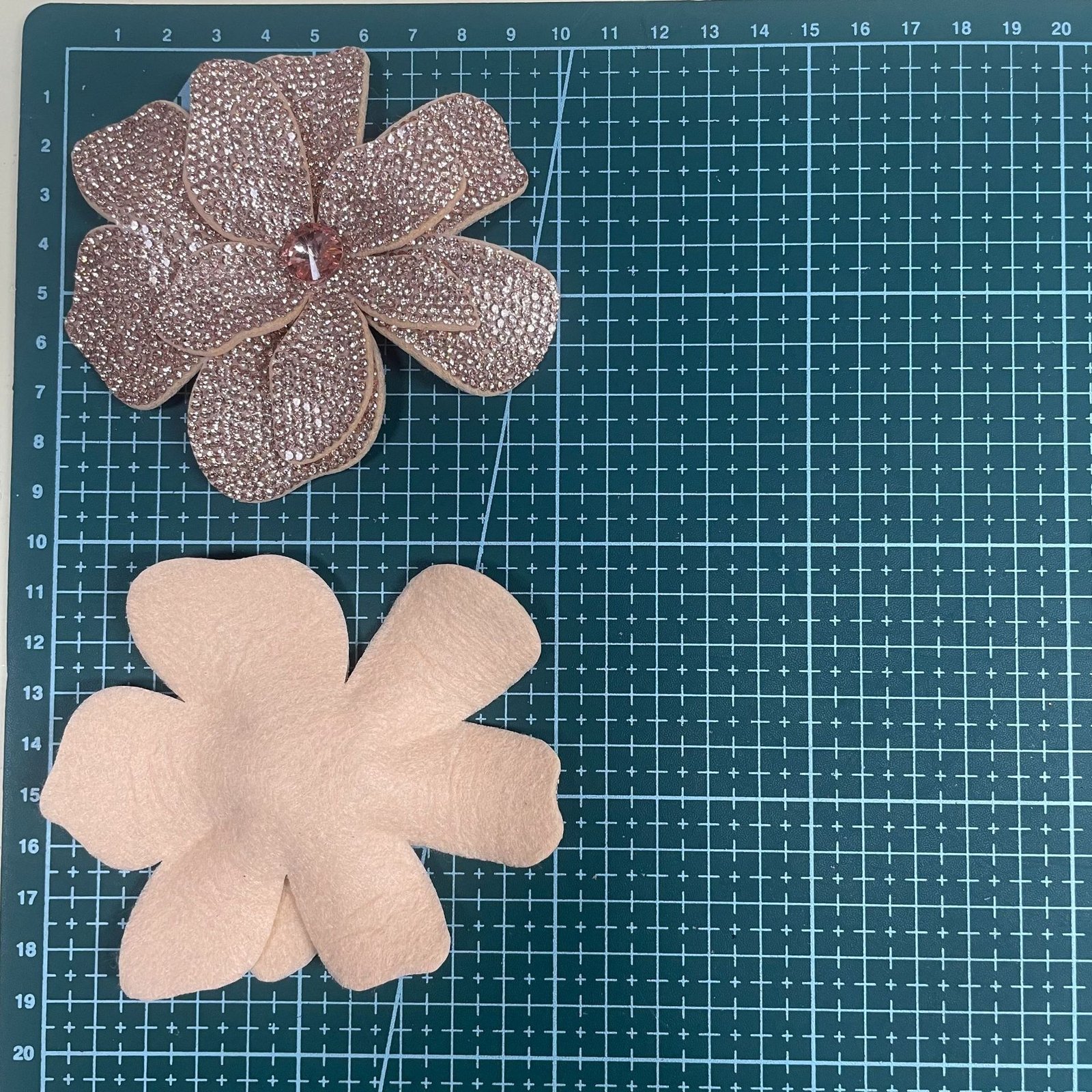 flower base for rhinestone beaded appliqué used in craft and fashion design
